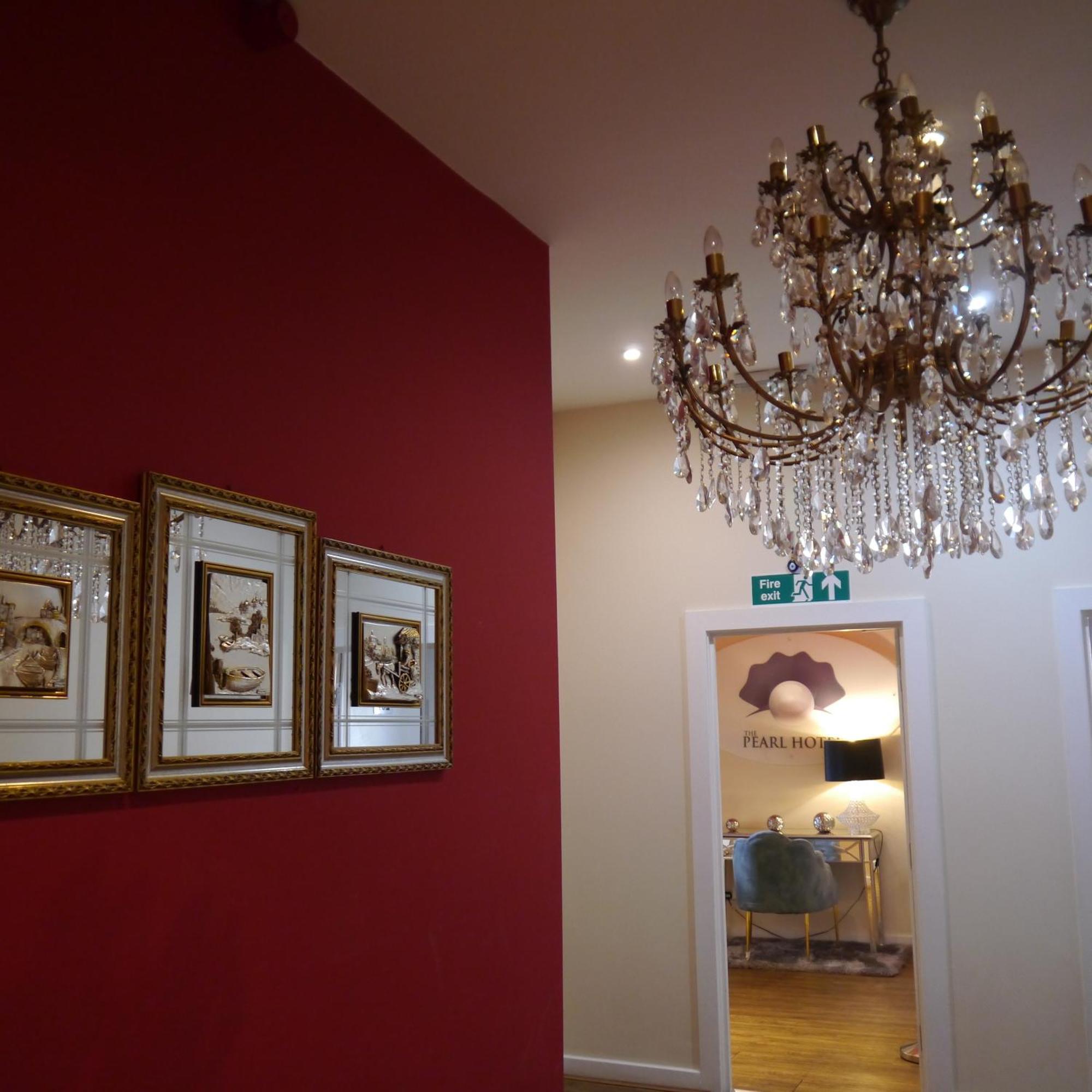 The Pearl Hotel Peterborough Extérieur photo