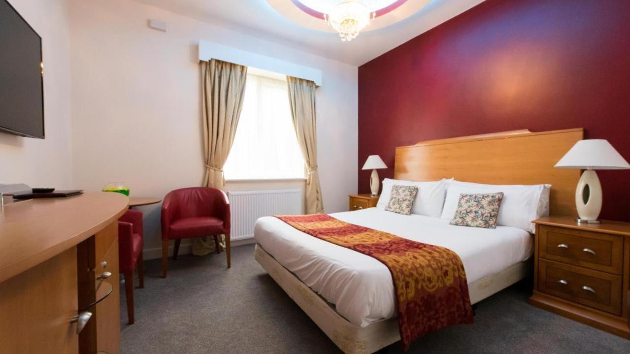 The Pearl Hotel Peterborough Extérieur photo