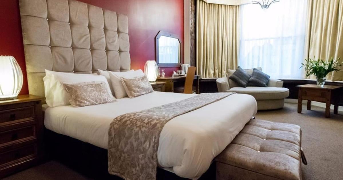 The Pearl Hotel Peterborough Extérieur photo
