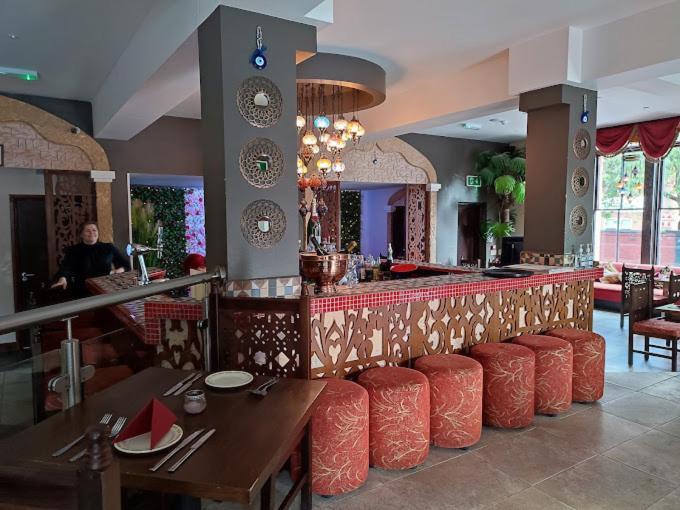 The Pearl Hotel Peterborough Extérieur photo